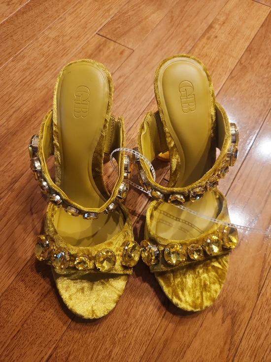 Gianni Bini Shoes - GB Mustard Velvet Rhinestone Clear Heel Sandals Size 8.5M